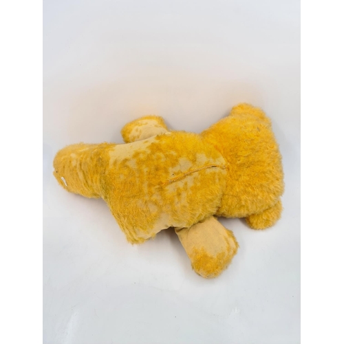 620 - A vintage blonde teddy bear