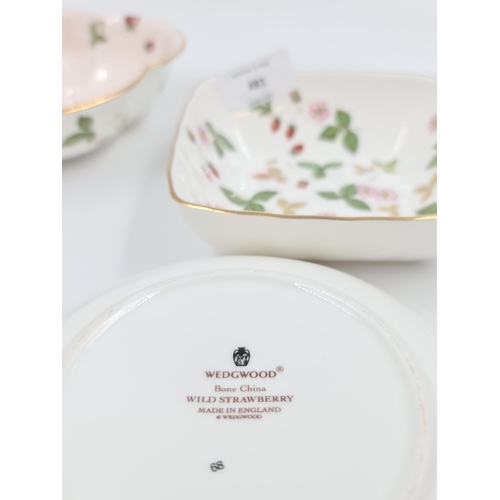 481 - Five pieces of Wedgwood Wild Strawberry bone china