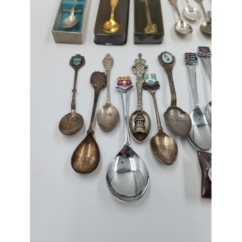 503 - A large collection of assorted vintage collector's tea spoons to include Italy, Denmark, Ireland, Ed... 