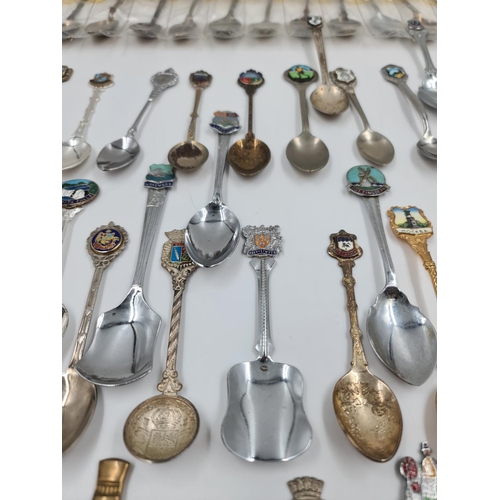 503 - A large collection of assorted vintage collector's tea spoons to include Italy, Denmark, Ireland, Ed... 