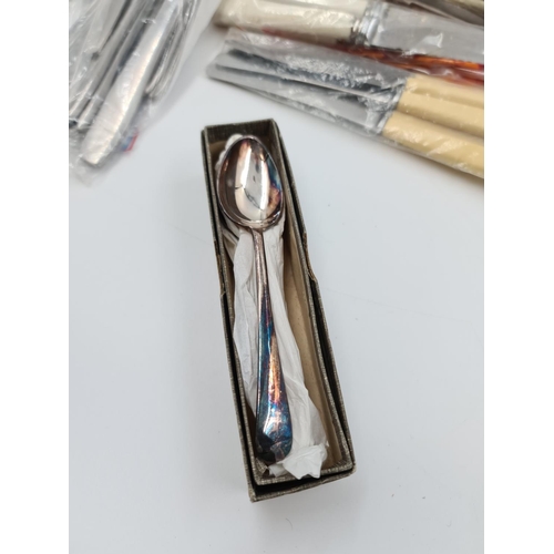 510 - A large quantity of assorted vintage EPNS cutlery