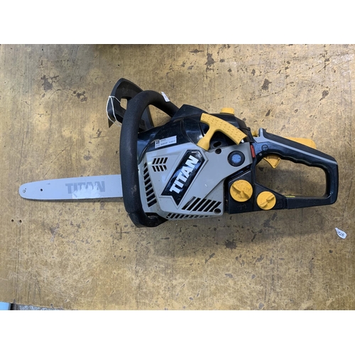 1555 - A Titan TTL759CHN petrol chainsaw