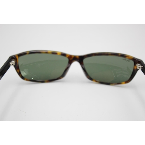 314 - A pair of Ray-Ban thick framed tortoiseshell effect sunglasses with case