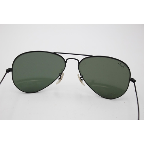 317 - A pair of Ray-Ban black aviator sunglasses with original case