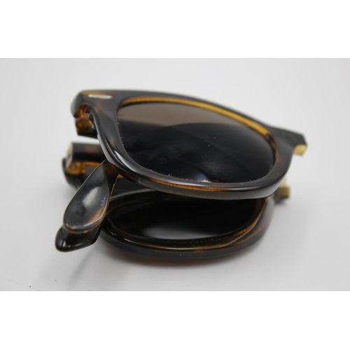 331 - A pair of Ran-Ban folding Wayfarer sunglasses with prescription lenses and case