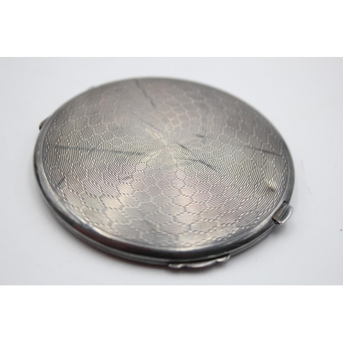 392 - A vintage Mappin & Webb hallmarked Birmingham silver lady's vanity compact, dated 1937 - approx. gro... 