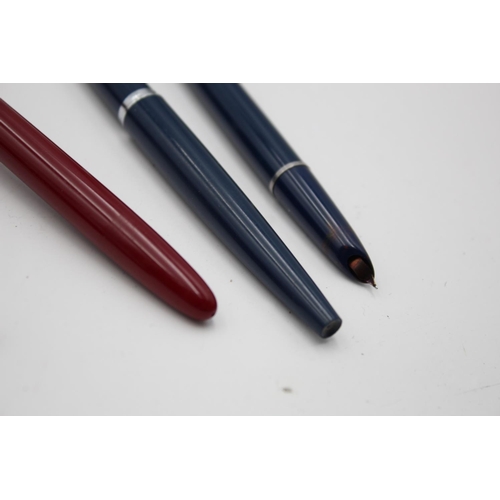 412 - Five assorted Parker fountain pens