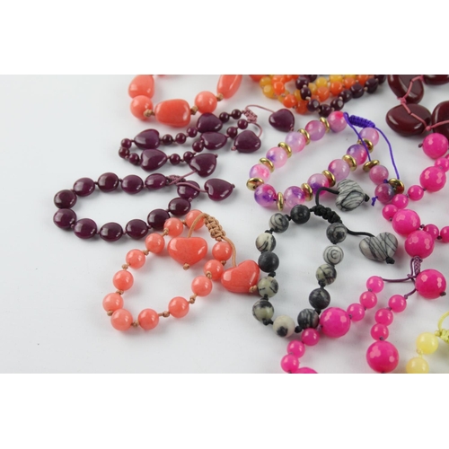 559 - Fourteen pieces of Lola Rose style gemstone jewellery