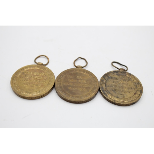 286 - Three WWI Victory medals, one presented to 204014 Pte. J. E. Jones R. W. Fus, one presented to 28536... 