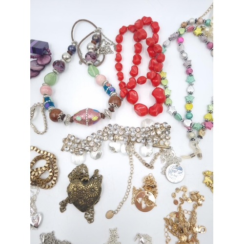 238 - Twenty assorted fashion necklaces