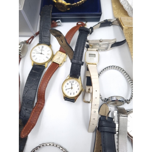 250 - A collection of assorted men's and ladies watches to include Timex waterproof automatic, Sekonda, Ci... 