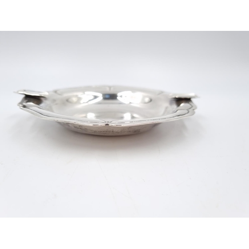 335 - A stamped Mexico .950 silver ashtray - approx. gross weight 190 grams and 14cm diameter x 15.5cm wid... 