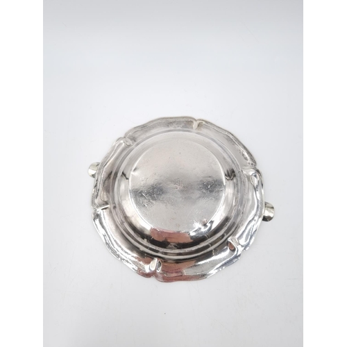 335 - A stamped Mexico .950 silver ashtray - approx. gross weight 190 grams and 14cm diameter x 15.5cm wid... 