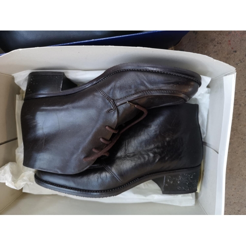 1710 - A large collection of assorted boxed shoes to include Gabor leather boots, Marks & Spencers size 9 l... 