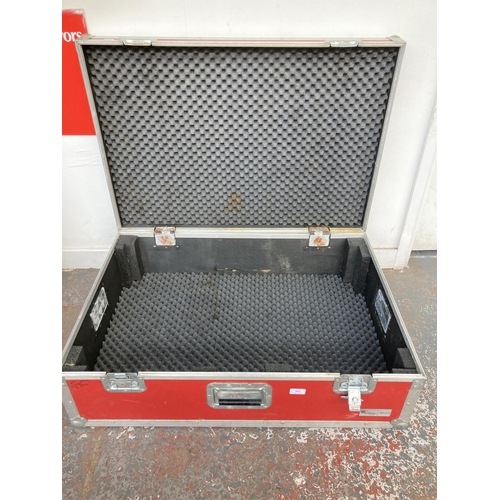 1386 - A large ProFlite flight case - measuring approx. 35