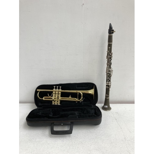 1388 - Two musical instruments, one cased Jupiter ITR-300 student trumpet and one Windsor student clarinet ... 