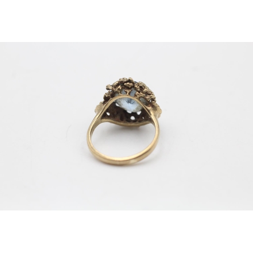 140 - A 9ct gold synthetic spinel textured cocktail ring, size L½ - approx. gross weight 4.8 grams