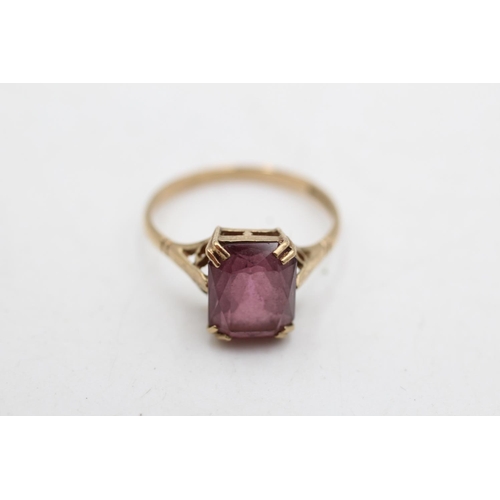 42 - Two hallmarked Birmingham 9ct gold gemstone and paste solitaire cocktail rings, one size P and one s... 