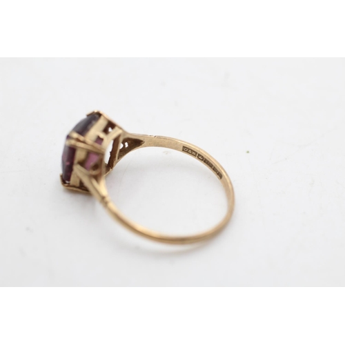 42 - Two hallmarked Birmingham 9ct gold gemstone and paste solitaire cocktail rings, one size P and one s... 