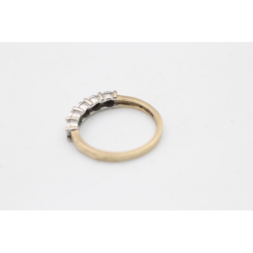 60 - A 9ct gold 0.15ct diamond five stone illusion setting ring, size M½ - approx. gross weight 1.9 grams