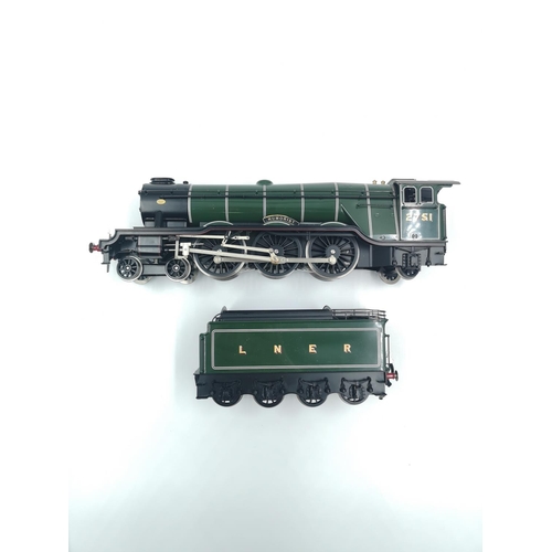 548 - A boxed Bassett-Lowke BL9902751 Humorist A3 Pacific Class Loco Limited Edition No. 275 O gauge model... 