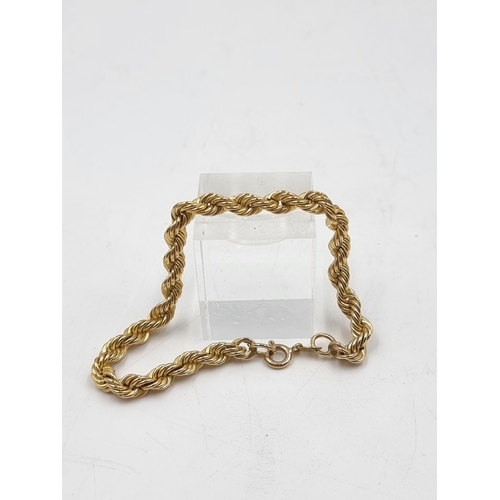 184 - A 9ct gold chain bracelet - approx. gross weight 3.65 grams