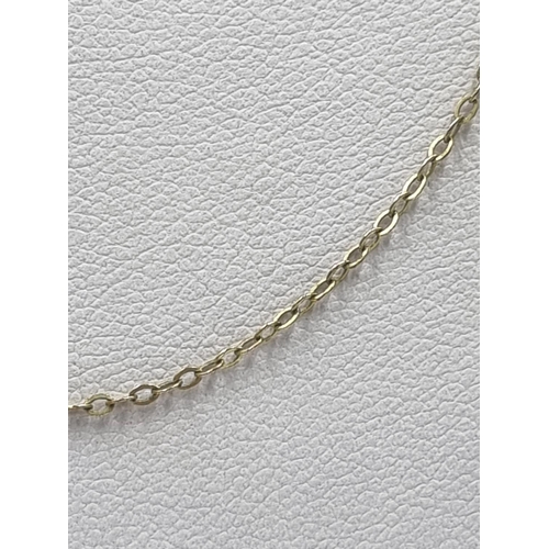 152 - A 9ct gold 46cm chain necklace - approx. gross weight 0.82 grams