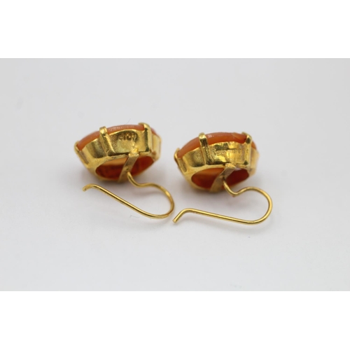 7 - A pair of hallmarked Birmingham 9ct gold cameo French wire earrings - approx. gross weight 1.9 grams