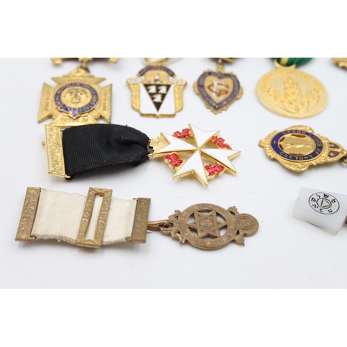 116 - Ten assorted vintage masonic & R.A.O.B medals/jewels