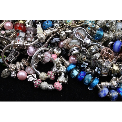 43 - Forty fashion charm bracelets