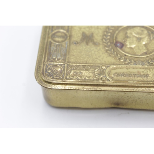 92 - An antique WWI brass Princess Mary Christmas tin with Peace medal - approx. 13cm x 8.5cm