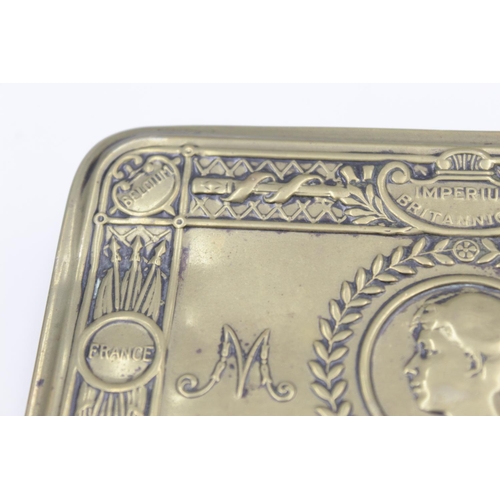 96 - An antique WWI brass Princess Mary Christmas tin with 1914 Christmas card -  approx. 13cm x 8.5cm