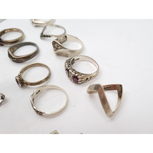 23 - A collection of 925 silver jewellery to include nine various rings, earrings, pendants etc. - approx... 