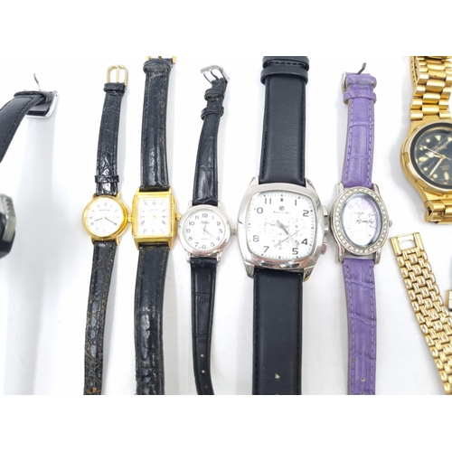 71 - A collection of assorted wristwatches and watch heads to include Reflex quartz, Constant quartz, Mon... 