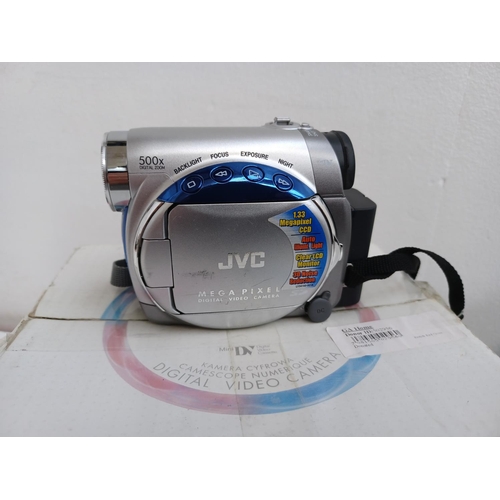 319 - A collection of Mini DV camcorders to include boxed JVC GR-D230EK, boxed JVC GR-DA20, cased Canon MV... 