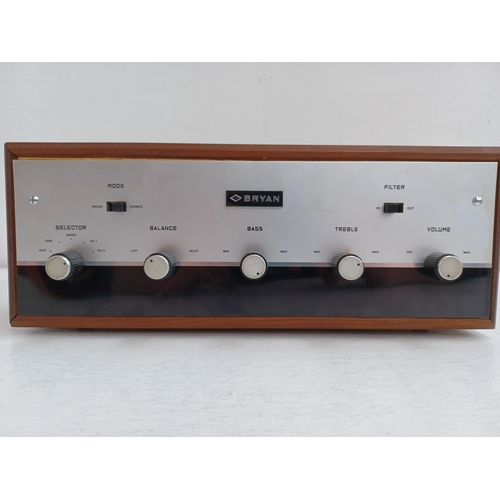 326 - A 1960s Bryan Amplifiers Ltd. Model 900 hi-fi amplifier.