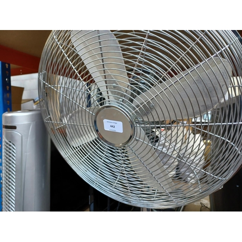 442 - A large chrome effect floor standing fan