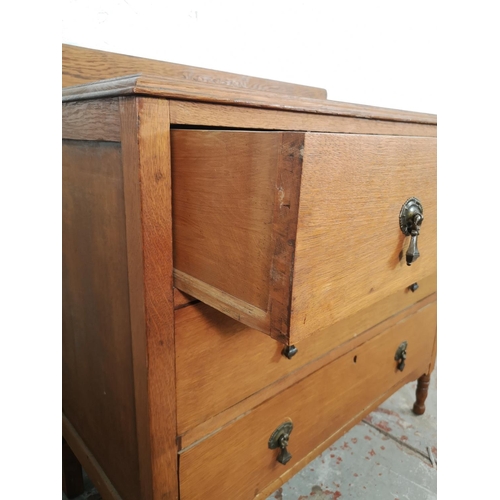 133 - A 1930s oak chest of three drawers - approx. 86cm high x 84cm wide x 44cm deep