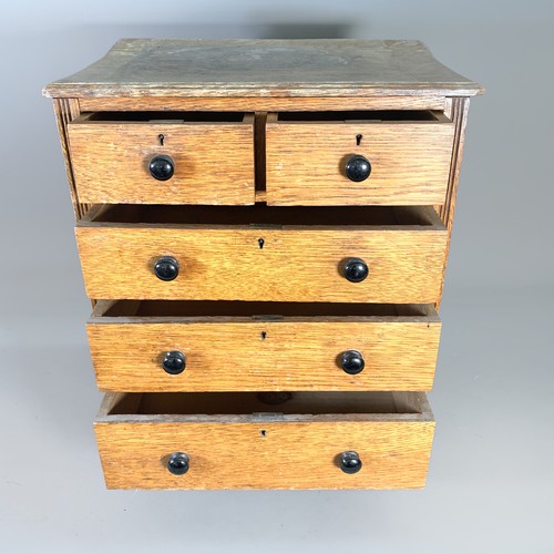 1375 - A vintage oak apprentice chest of drawers - approx. 42cm high x 36cm wide x 24cm deep