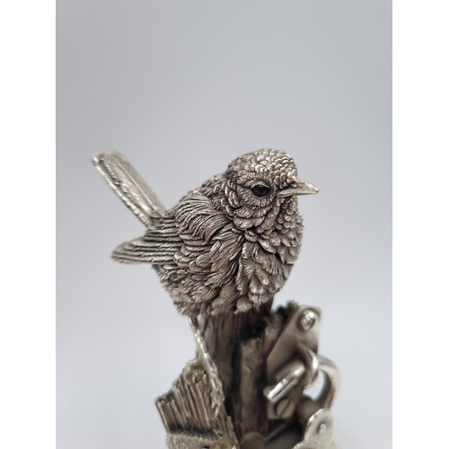 1033 - A 1996 Country Artists sterling silver filled wren and padlock figurine - approx. 15cm high and gros... 