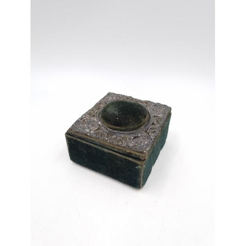 1036 - An Edwardian hallmarked Chester silver and velvet square pin cushion box - approx. 5.5cm high x 8cm ... 