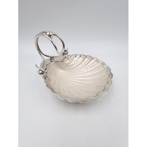 1045 - Two items, one 19th century French silver and cut glass salt cellar - approx. 8.5cm high and gross s... 