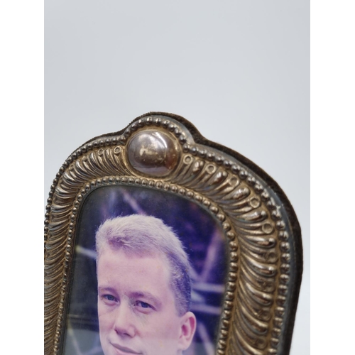 1059 - A Francis Howard Ltd hallmarked Sheffield silver photo frame, dated 1988 - approx. 20cm high x 14cm ... 