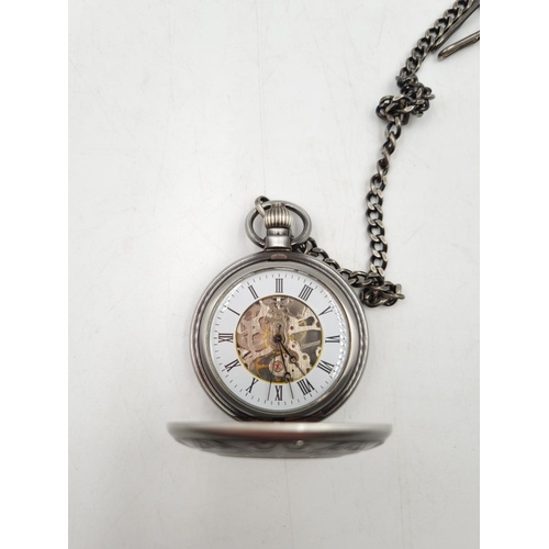 1089 - An antique style stainless steel men's pocket watch