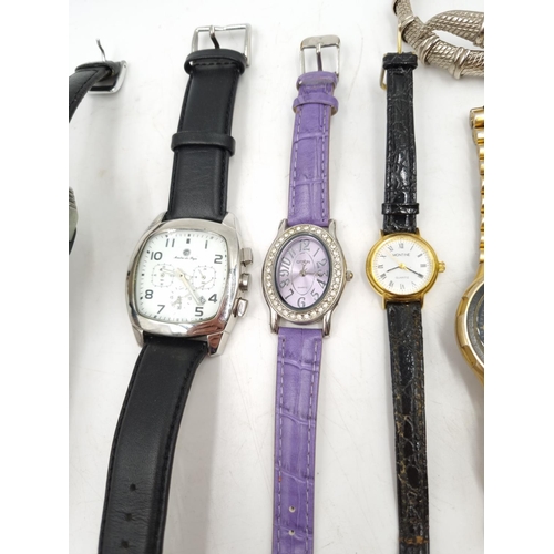 1102 - A collection of assorted quartz wristwatches to include Avia, Lorus etc.