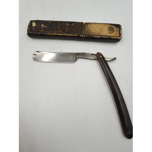 1113 - A collection of assorted antique and vintage cut throat razors to include boxed The Royal Crown Razo... 