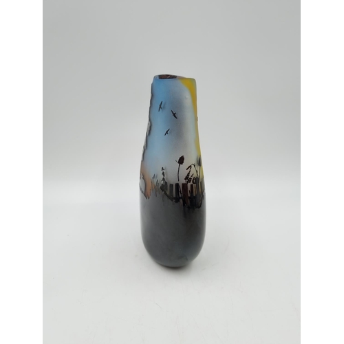 1120 - A signed Ed Burke studio glass vase depicting country and sheep scene - approx. 19cm high