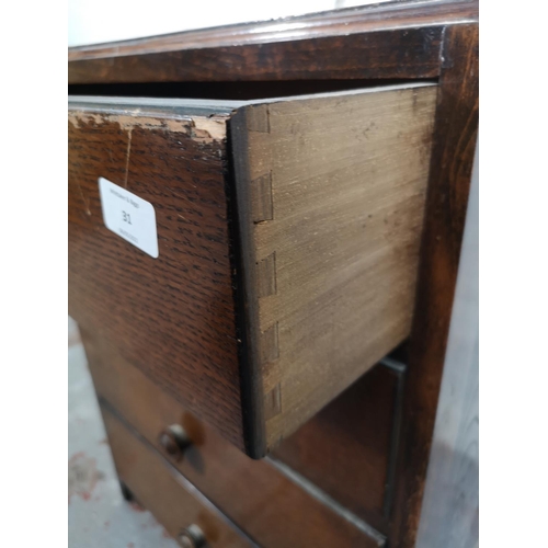 31 - A mid 20th century oak chest of four drawers - approx. 72cm high x 53cm wide x 45cm deep