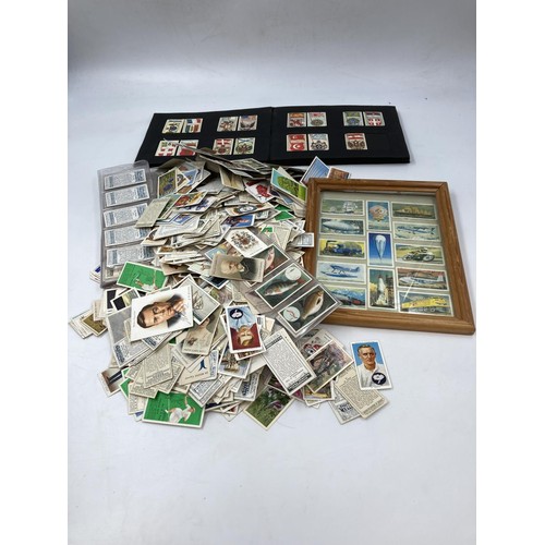 1612 - A large collection of vintage cigarette cards