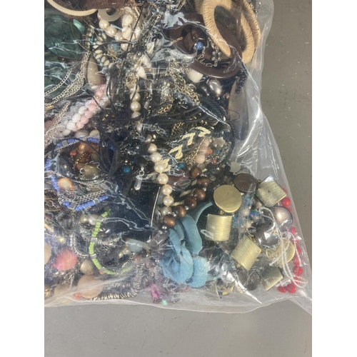 99 - A large collection of assorted costume jewellery - approx. 4.30kg